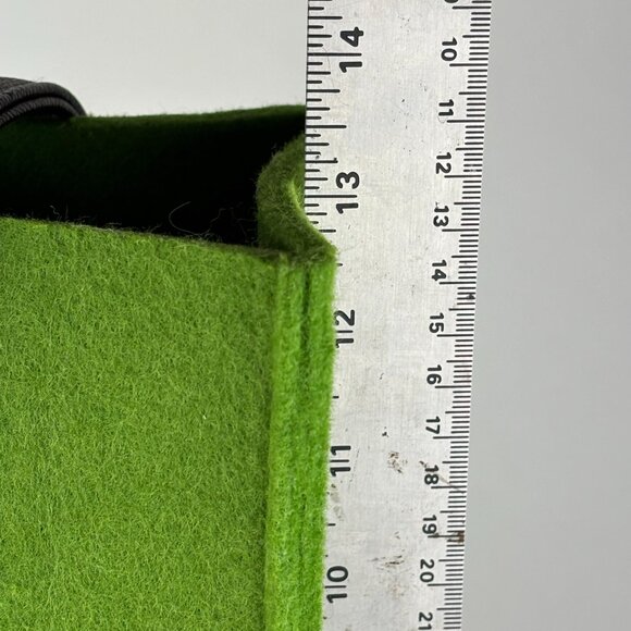 Vibrant Green Felt Tote Bag with Black Faux Leather Handles Like New - Picture 12 of 12
